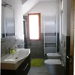 Via Monte Braulio 19 Apartamento